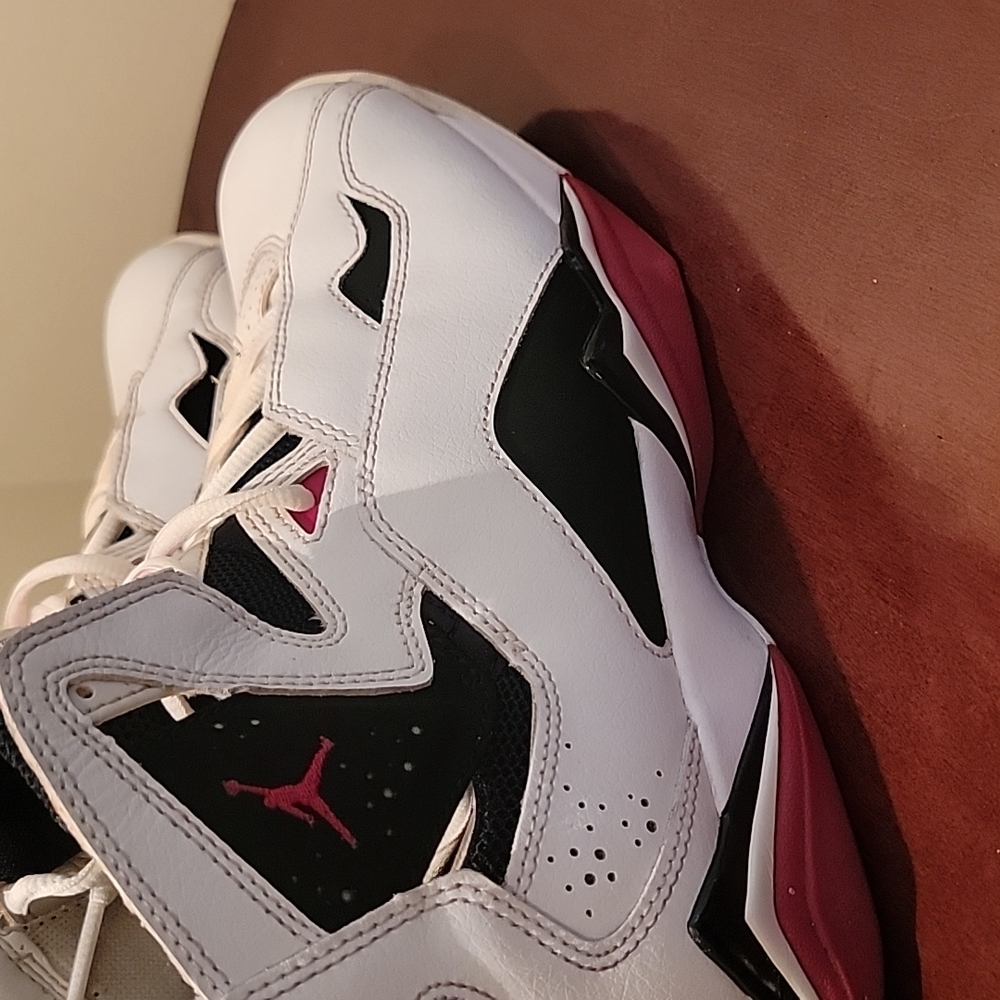 Jordan True Flight (White Carmine Red) - Picture 7 of 9
